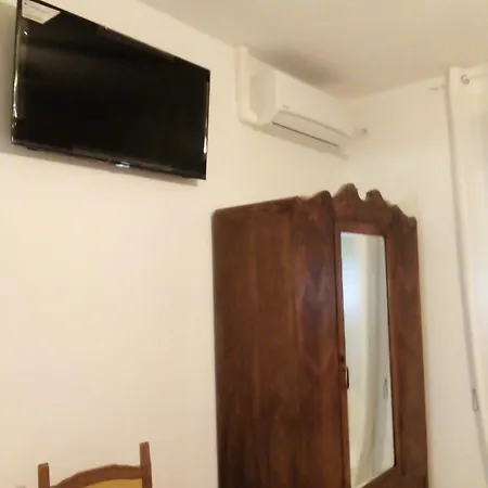 Ca'del Grillo אתר קמפינג *