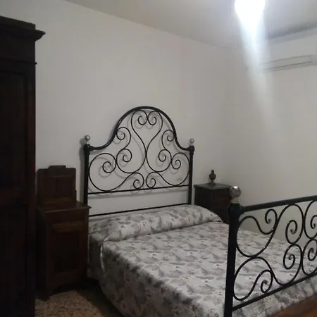 אתר קמפינג Ca'del Grillo Castel del Rio